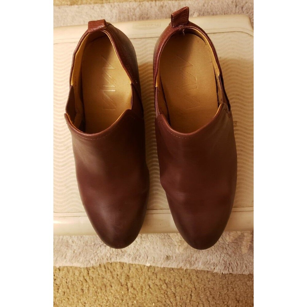 Naya Felix Hidden Wedge Ankle Booties 7W